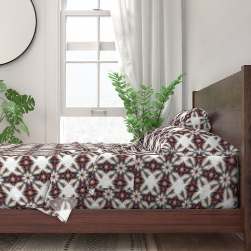 Seamless Pattern - Geometric Floral Pattern in Pale Oranges and Greens product image (3)