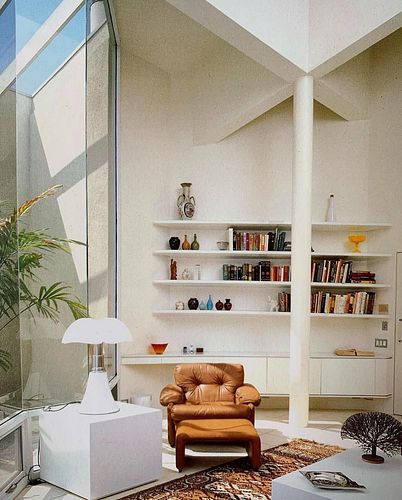 The Albert and Melba Langman House, aka Malibu House by Edward R. Niles
Malibu, CA — Circa 1978