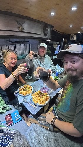 Vanlife Meal With Friends RaVan & MrC
#martinandshirley #vandweller #takeaway #vanlifediaries #vanlife #vanlifeuk