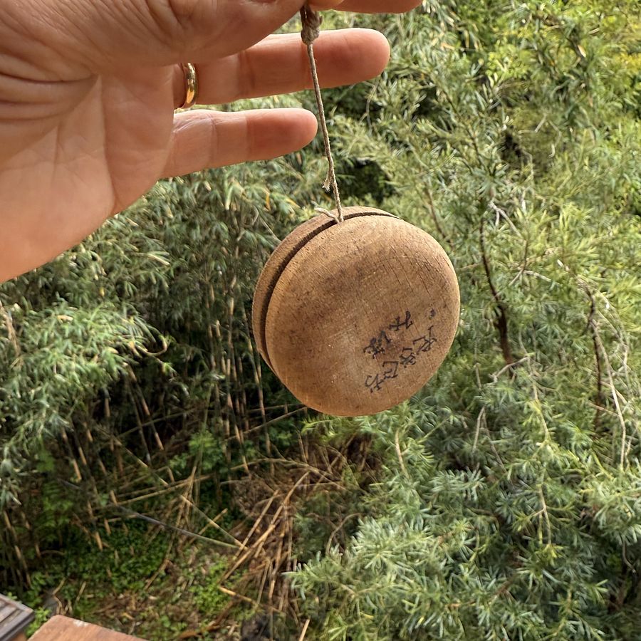 🎎 Vintage Japanese Wooden Yo-Yo with Child’s Name 田中みほ – Japan Antique Roadshow product image (7)