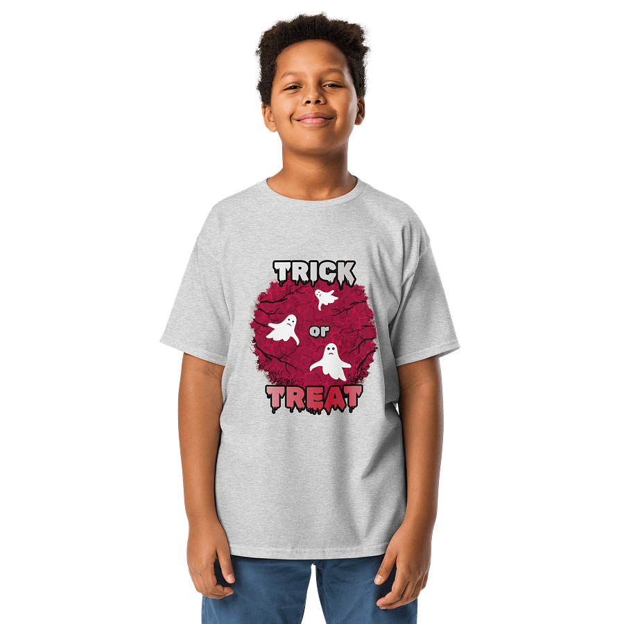 Spooky Ghosts Trick-or-Treat Tee product image (56)