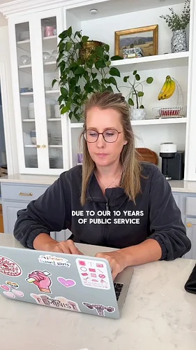 how we are paying off our almost 3/4 of a million dollars in student loan debt…one payment at a time #studentloandebt #medica...