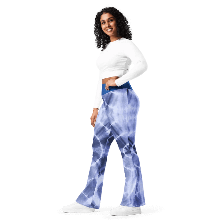 Aqua Dream Flare Leggings product image (2)