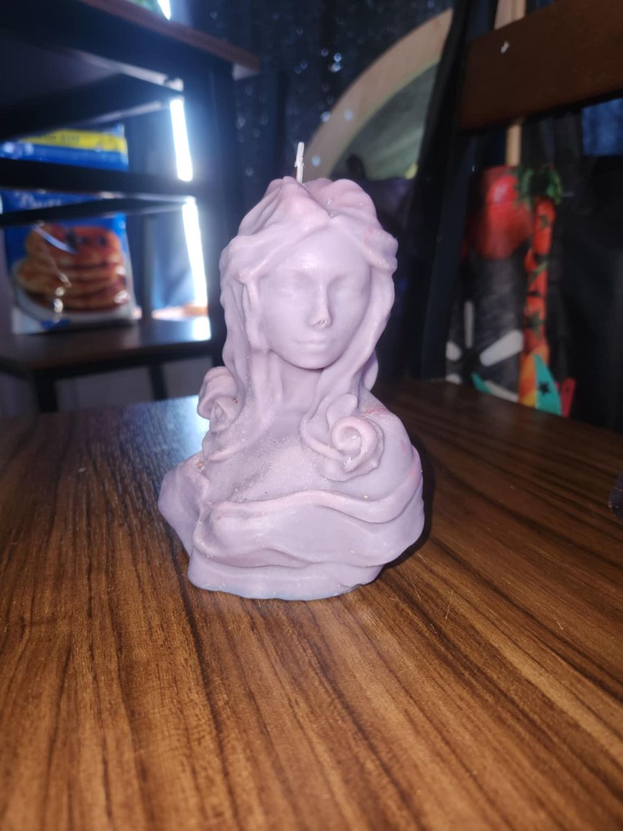 Aphrodite Goddess candle product image (3)