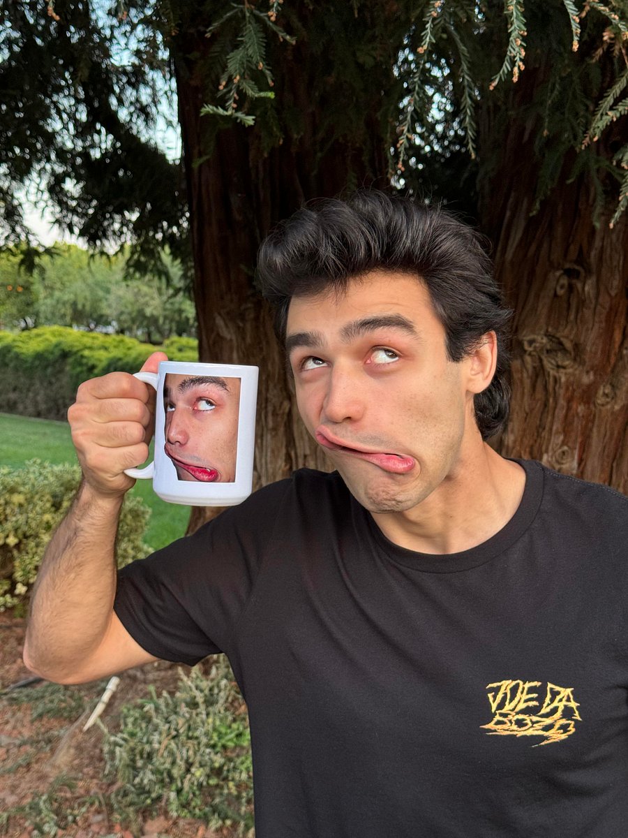 DA FACE MUG product image (3)