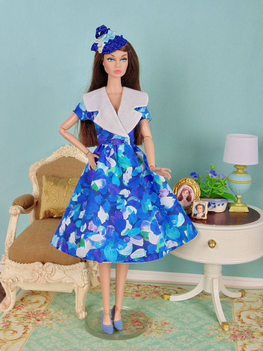 Poppy's Wrap sewing pattern for 12" fashion dolls product image (4)