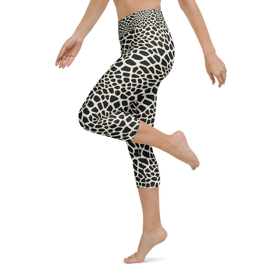 Giraffe Skin Capri Leggings product image (5)
