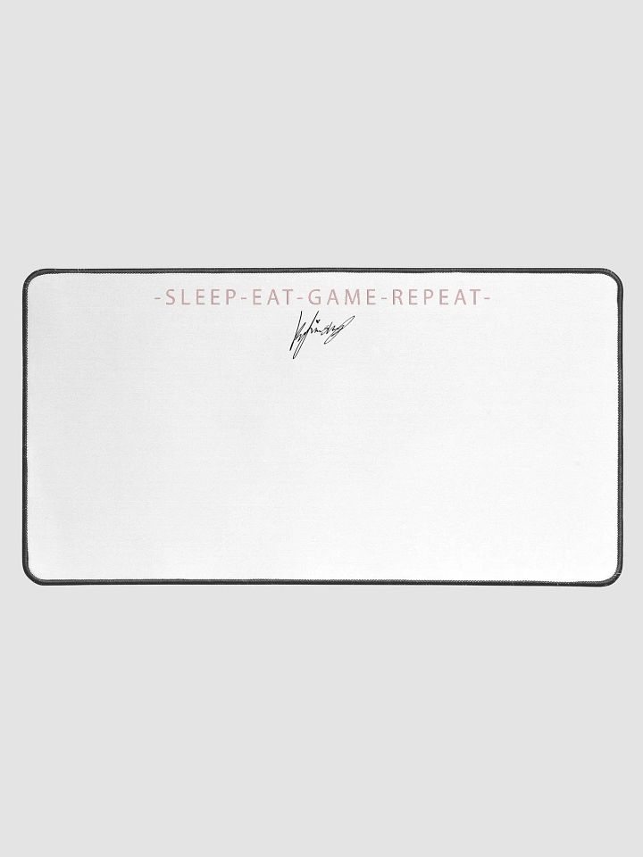 SLEEP - EAT - GAME - REPEAT. SIGNERT MUSEMATTE product image (1)