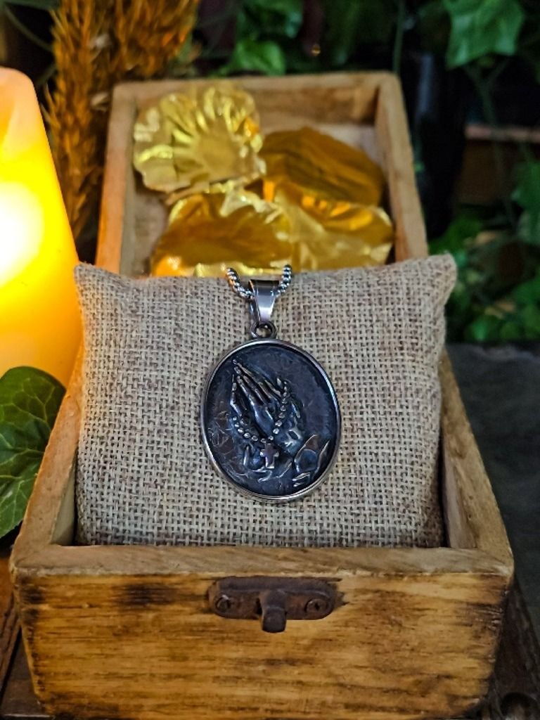 The Armored Kingdom: Hand of Grace Prayer Necklace product image (2)