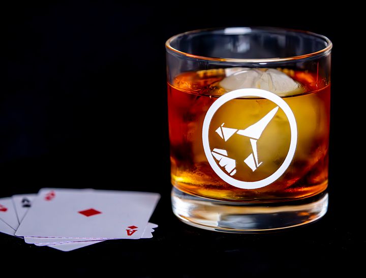 PilotPhotog Rocks Glass – “In Thrust We Trust” product image (2)