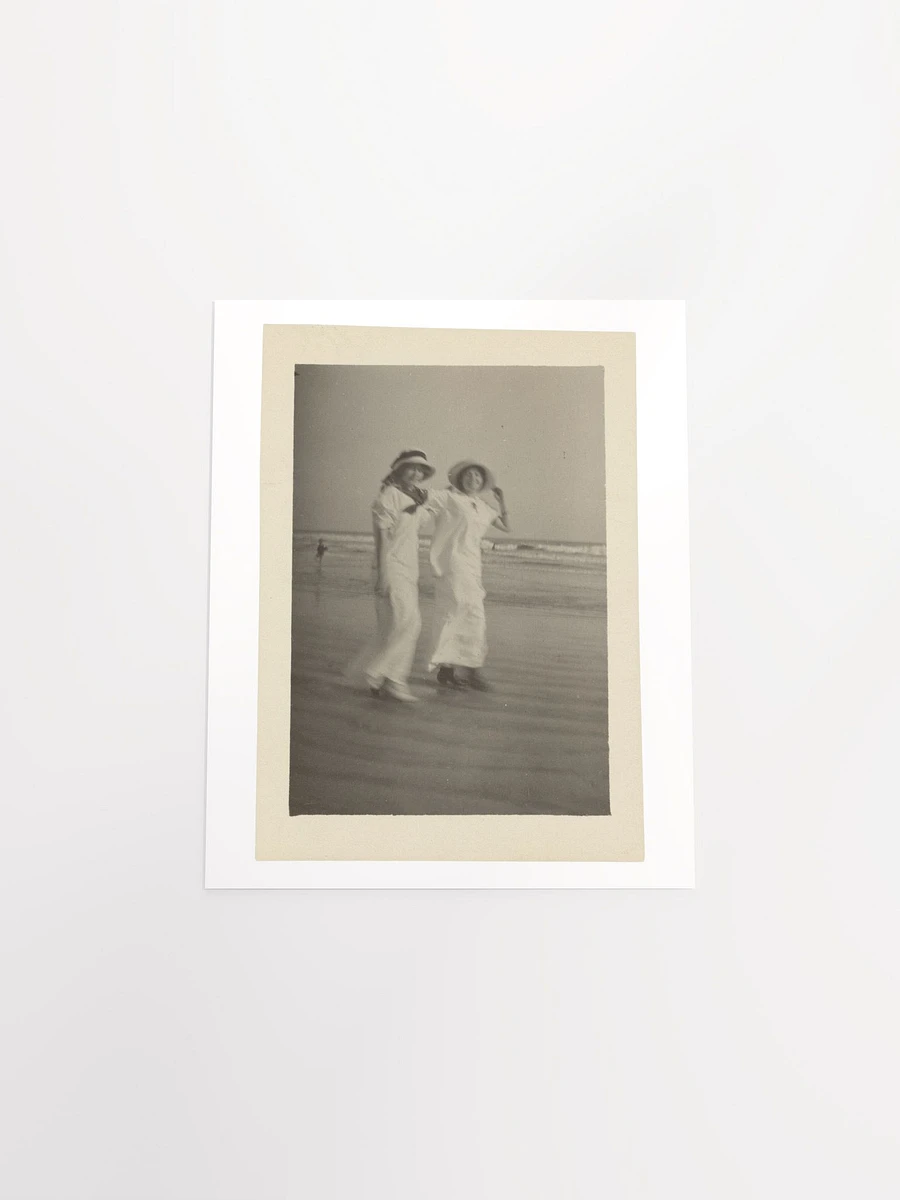 Women In White Dresses On Beach by Louis Fleckenstein (1907–1943) - Print product image (4)