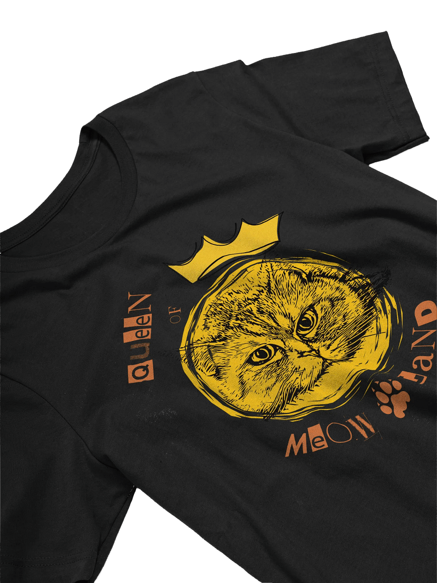 Queen of Meowland Cat Lover T-Shirt product image (3)