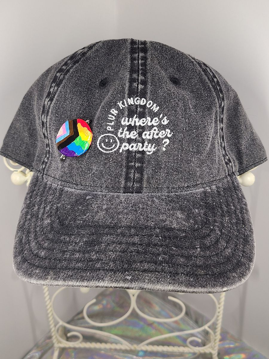 Pride bottle cap pin product image (3)