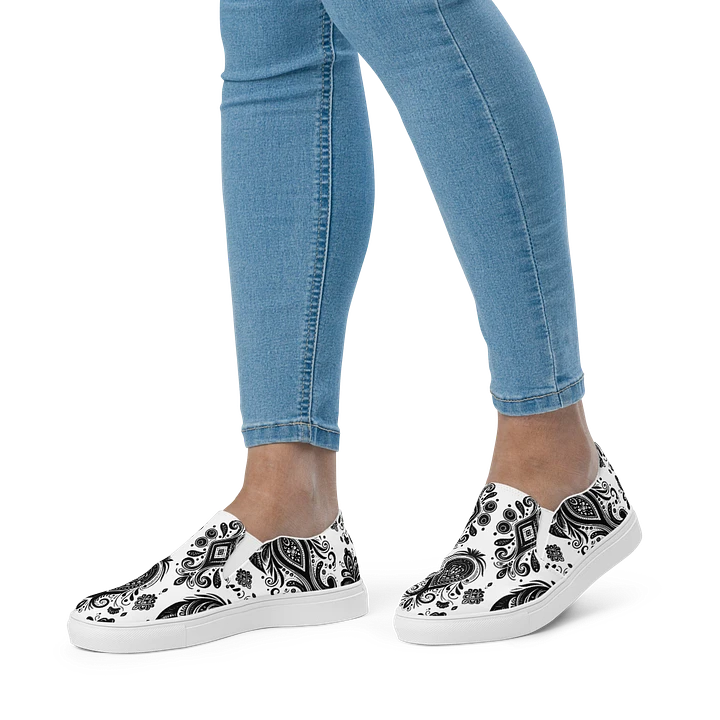 Paisley Power: Chic Slip-On Canvas Shoes product image (1)