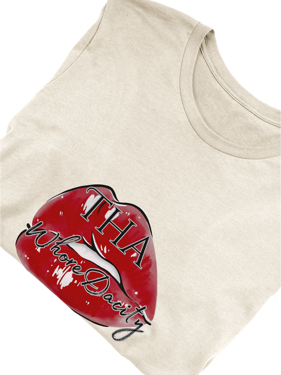 Spicy Lips Graphic Tee product image (38)