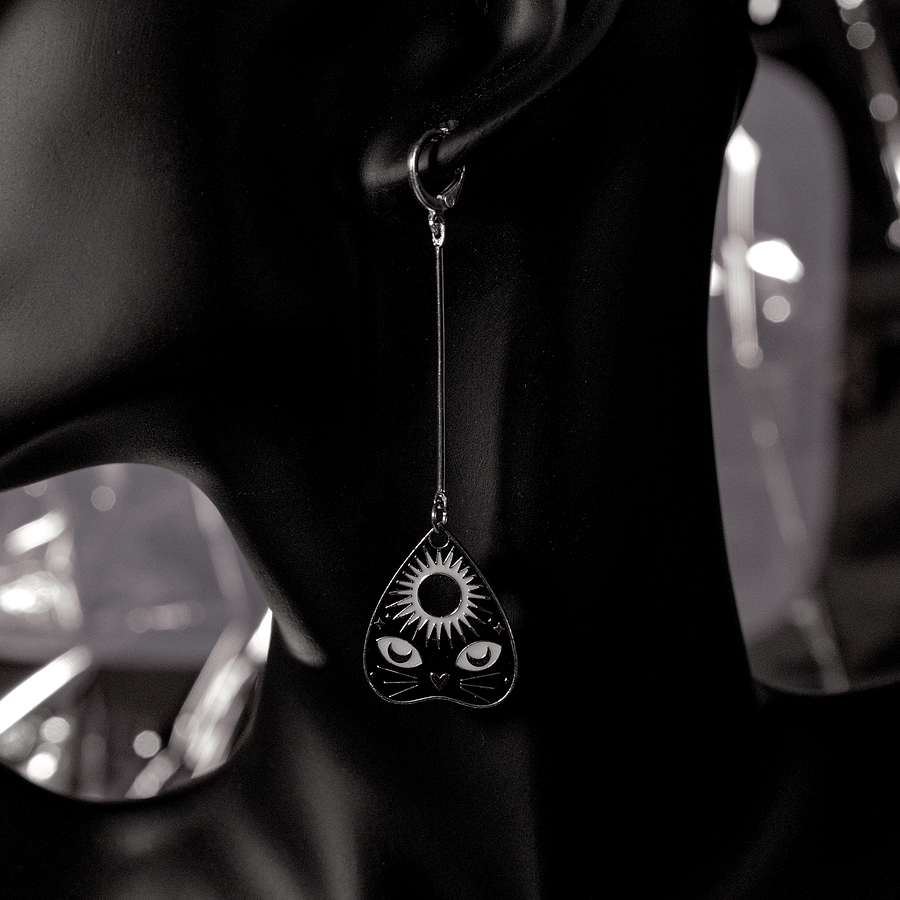 Cat Eyes Planchette Earrings [Silver] product image (3)