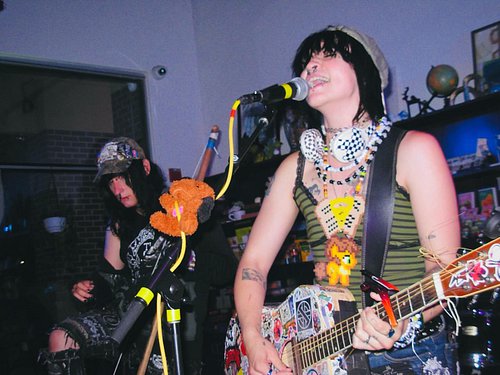 throwback to July's Never Ending Pride 🏳️‍⚧️
📸 @jennythefiend
:
:
:
:
:
#folkpunk #punk #folk #indie #independent #music #art...