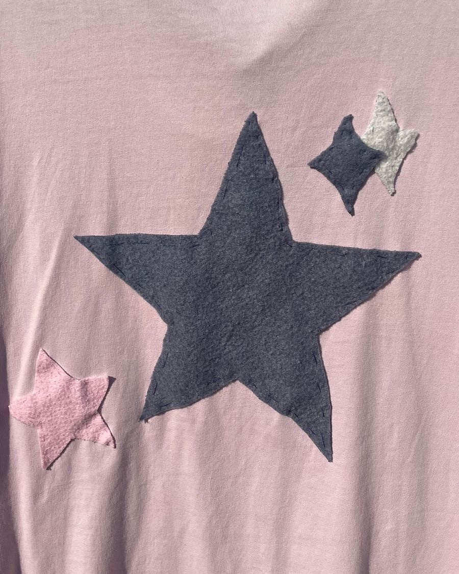 pink star tee product image (2)