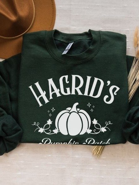 Hagrid Pumpkin Patch Minimalist Cozy Sweatshirt for Halloween product image (11)