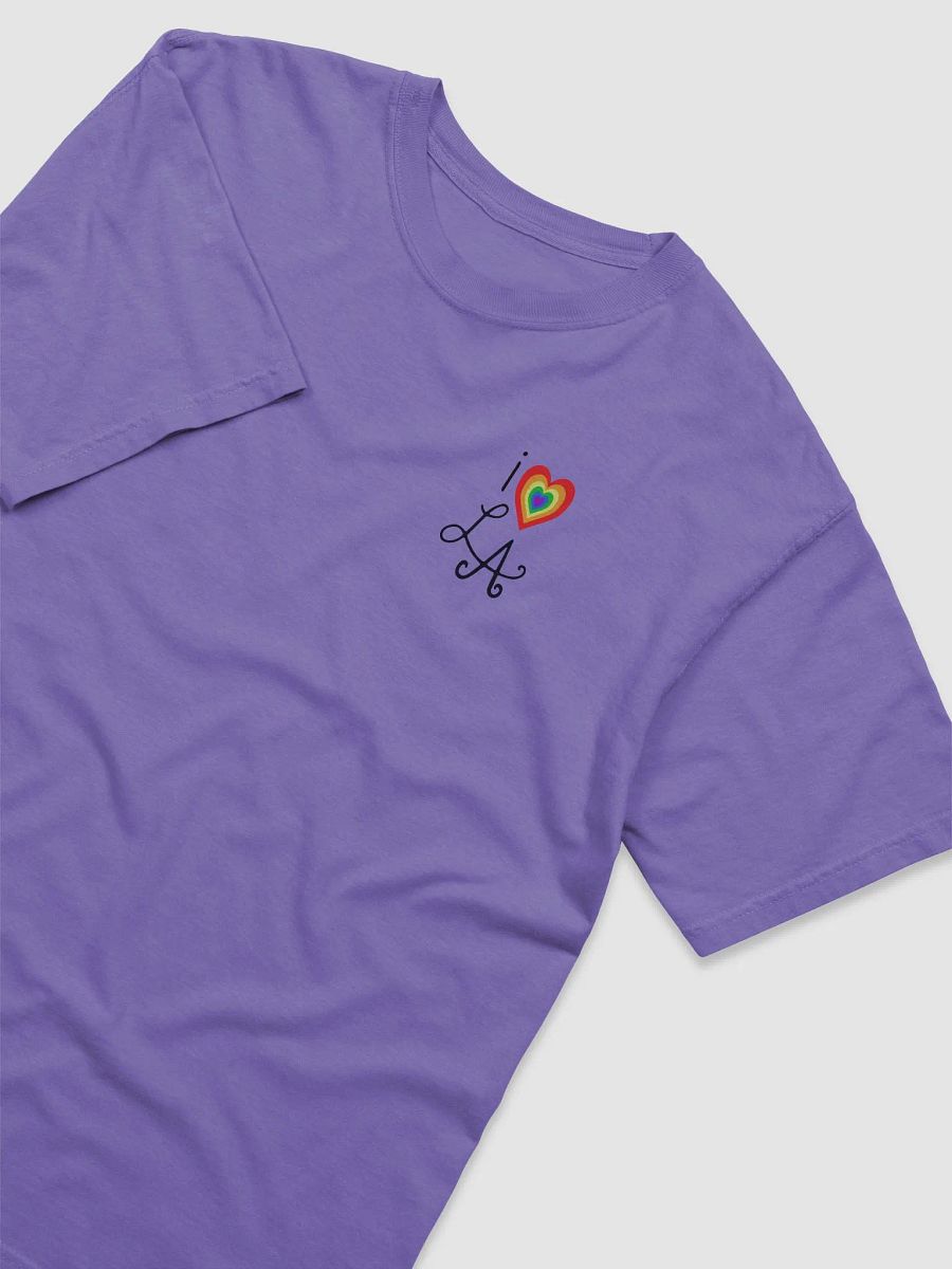 i ❤️ LA on my heart T-shirt ~ Rainbow product image (3)