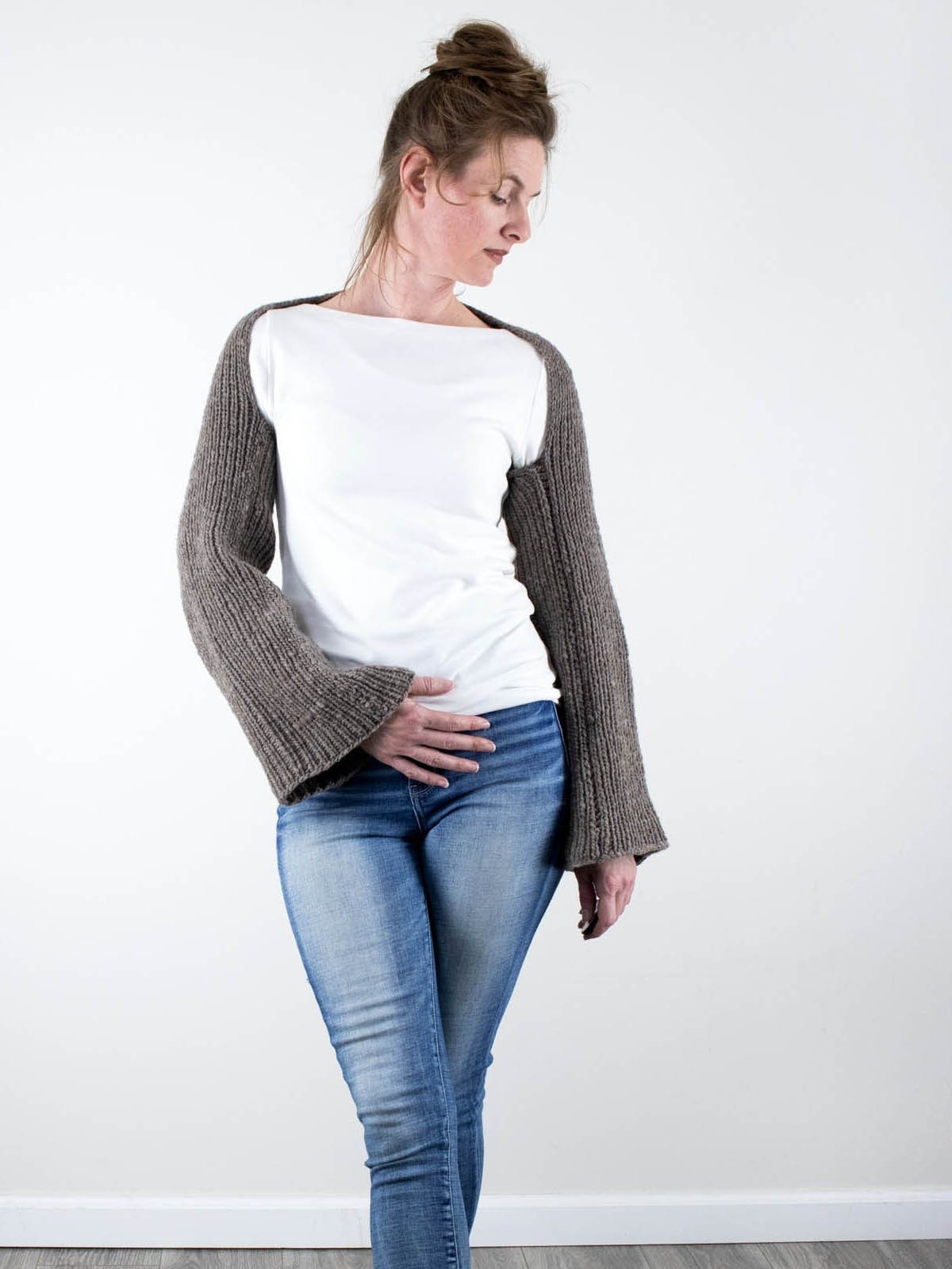 Ribbed Crop Shrug Knitting Pattern - Rustic Cabin product image (3)