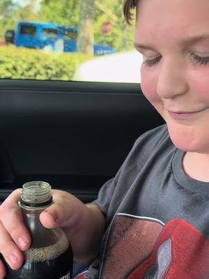 Trying the new Coke Oreo flavor