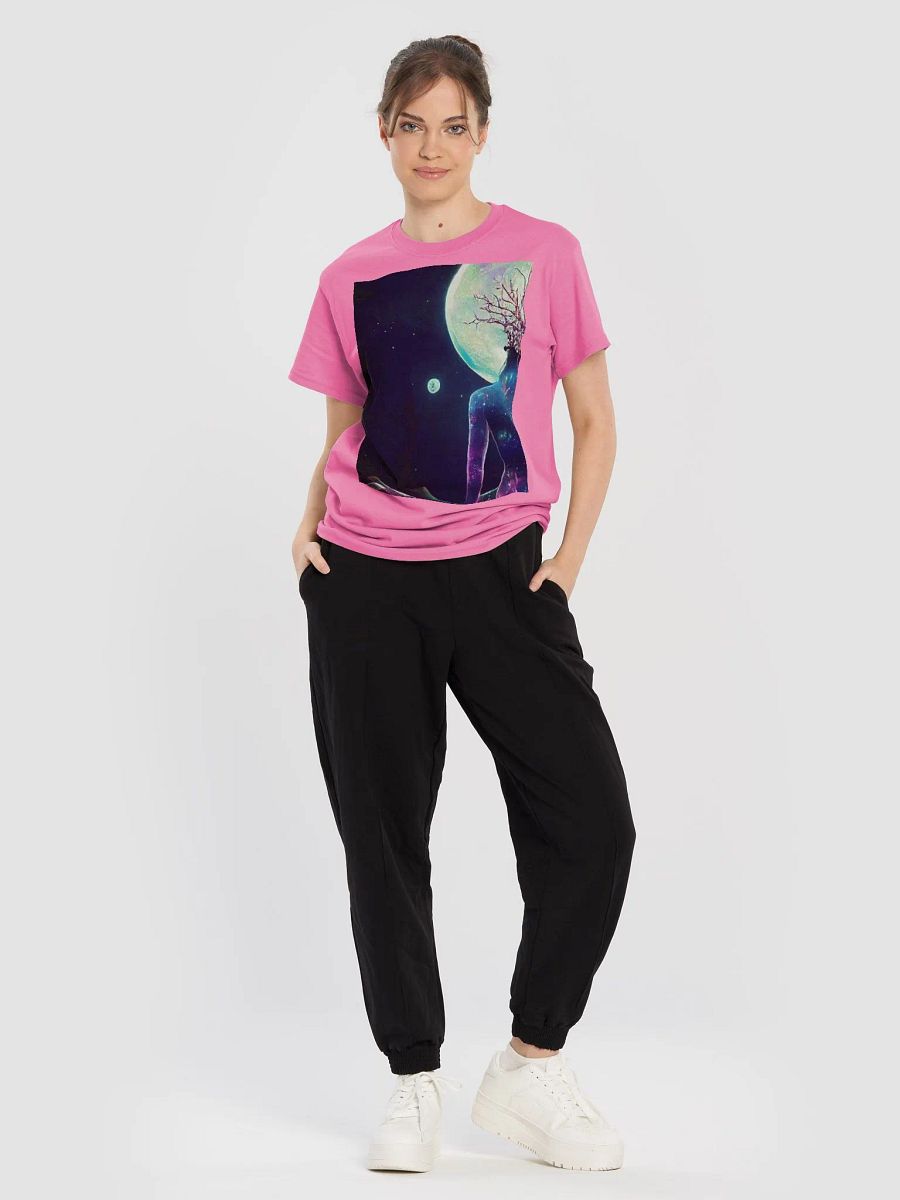 Space Queen tree tee product image (5)