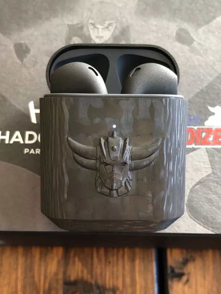 Hadoro X UFO Robot Grendizer AirPods in Carbon Fiber Limited Edition 10 Globally product image (4)