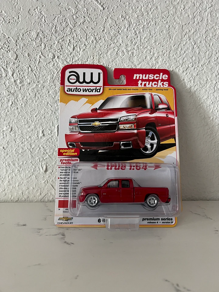 Auto World 2006 Chevy Silverado SS Truck (Extended Cab w/Fleetside Bed) (Victory Red) 1:64 Diecast product image (1)