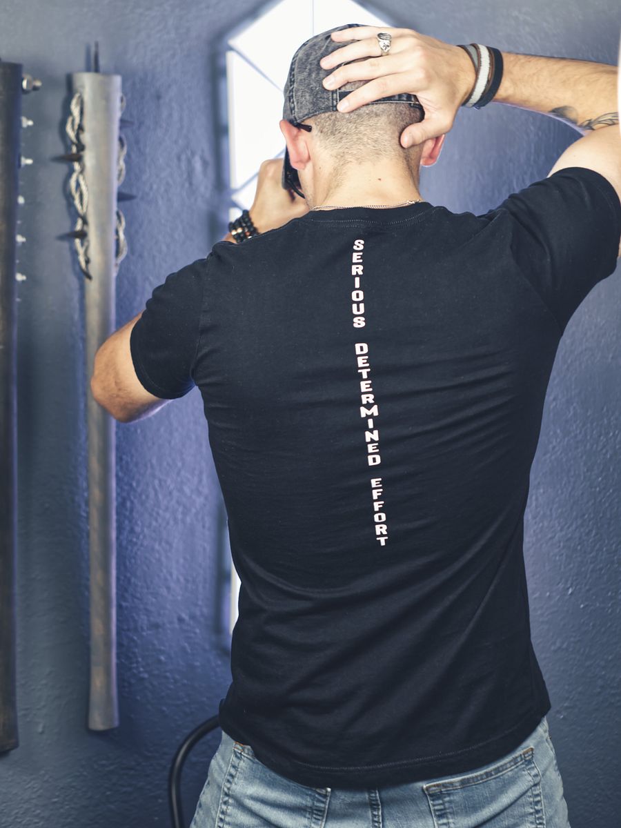 ENDEAVOR Black Tee product image (3)