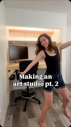Welcome to my cloffice 

Next up is the painting corner 🎨