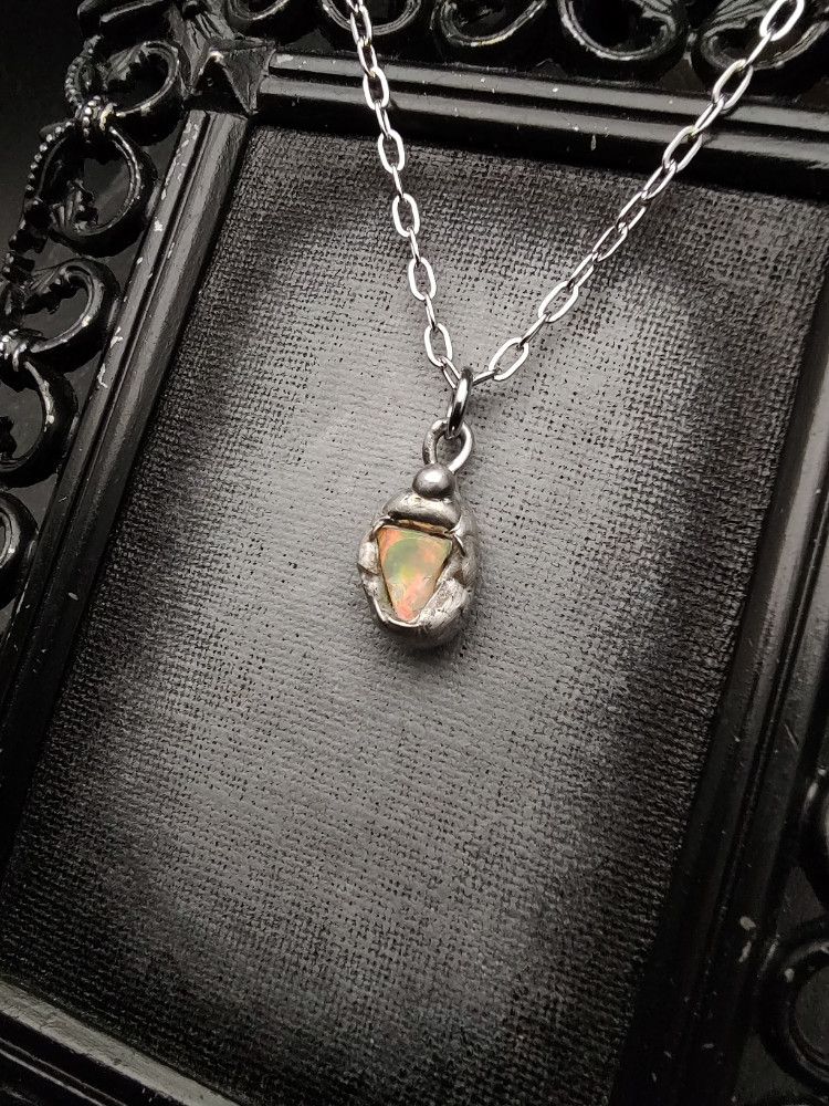 Sorcery Talisman - Opal Fire Mini product image (1)