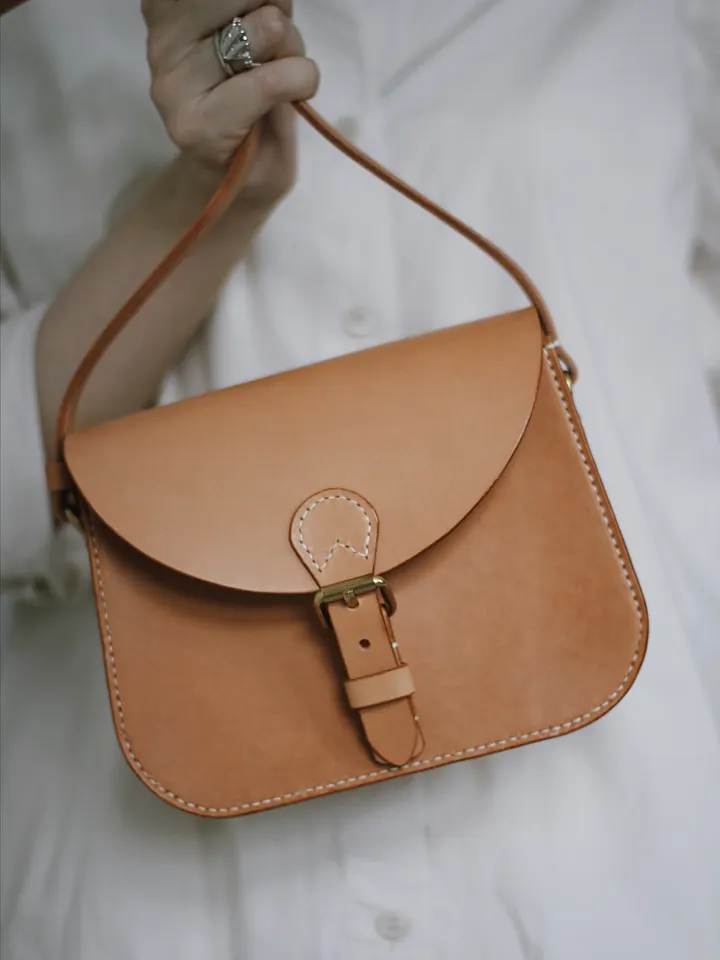 Vegetable Tanned Leather Saddle Bag - Small product image (1)
