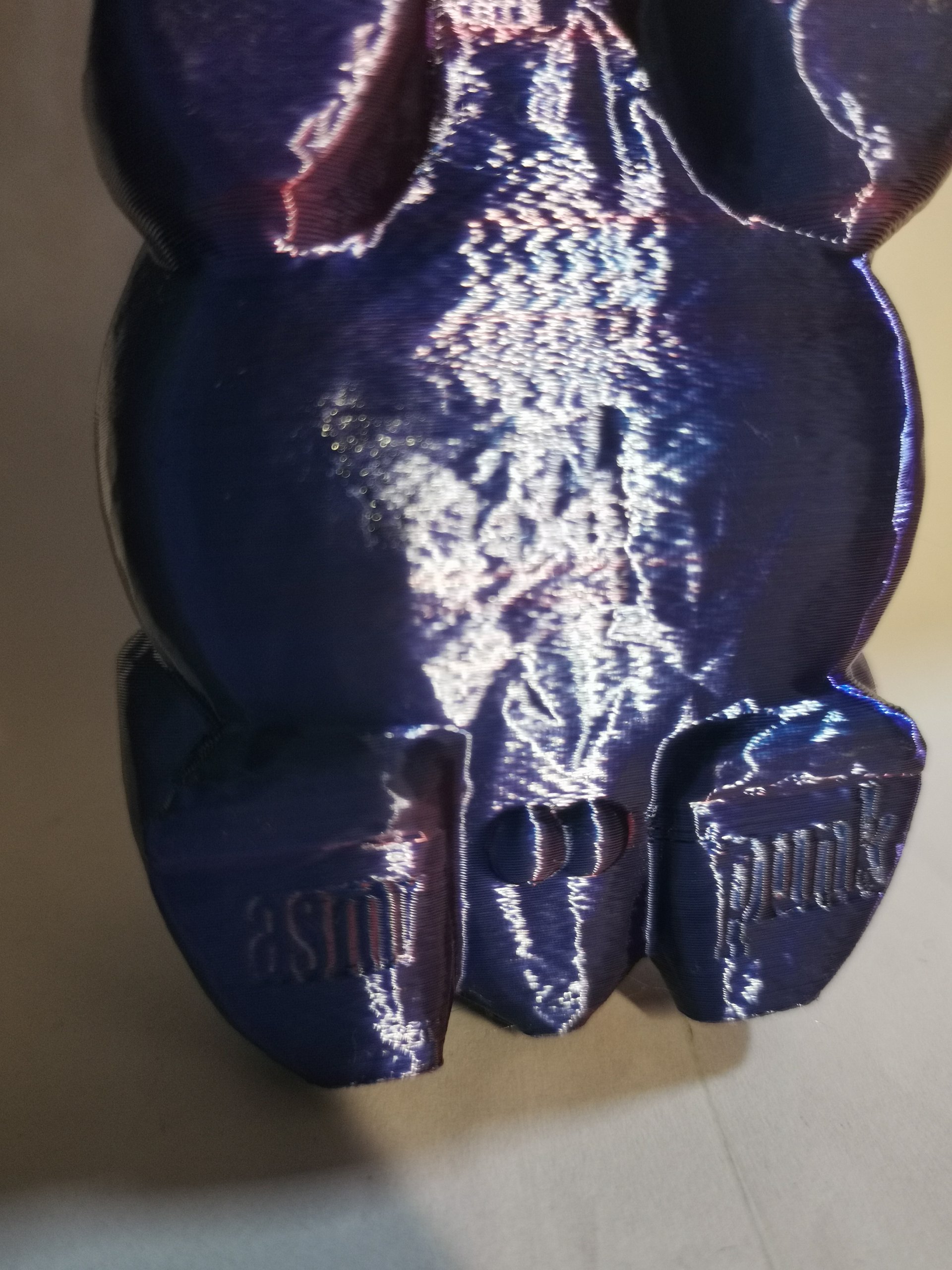 Midnight blue and Crimson Frog product image (3)