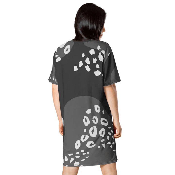 Grey Leopard Waves T-Shirt Dress product image (2)