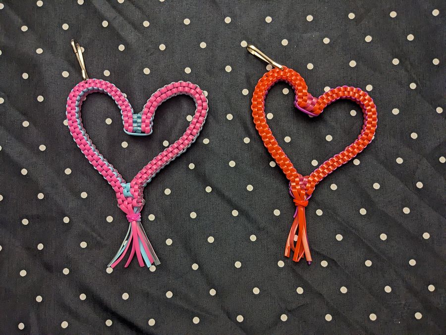 Heart Scoubidou Keychain product image (1)
