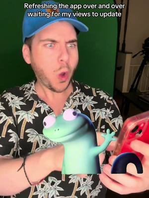 I LOVE this little lizard guy 🦎😂 #lizard #vlogger #vlog #justforfun #lizardmeme #meme 
