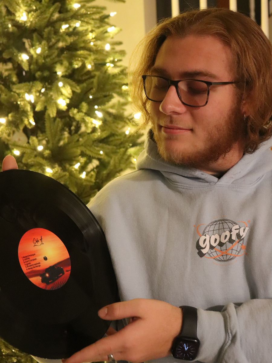 The goofy Hoodie product image (10)