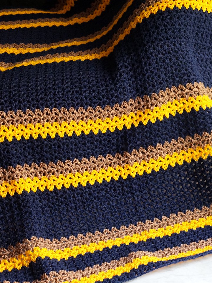 V stitch striped blanket pdf pattern product image (1)