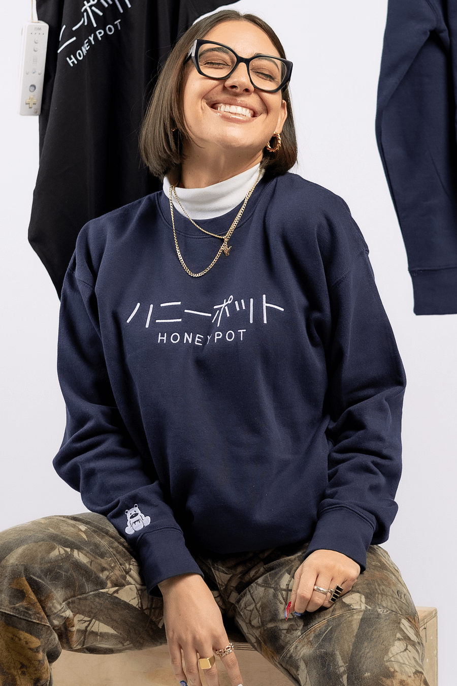 Honeypot Katakana Premium Embroidered Crewneck product image (2)