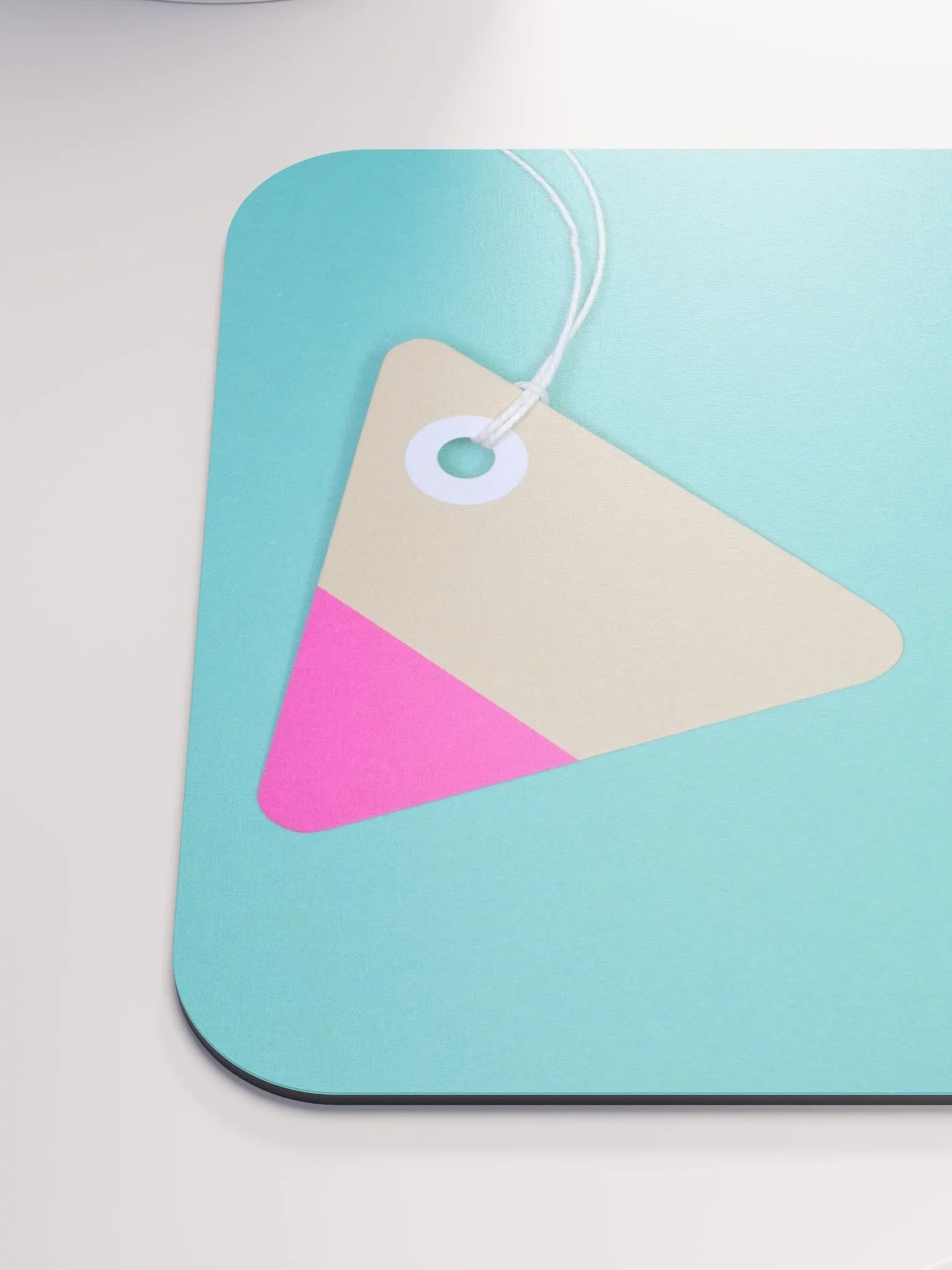Chic Pink Triangle Mouse Pad – Stylish & Comfortable Desk Accessory 💖✨ product image (6)