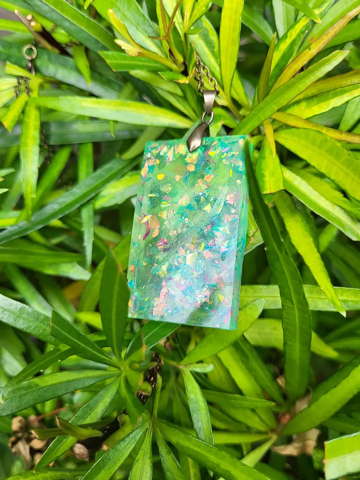 Kaos Moss fairy Green reisin necklace product image (1)