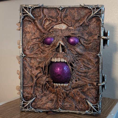 Finally my Necromancy Of Thay from @baldursgate3 is complete! Shout out to wolfwithsword for the 3d file. I had to sculpt and...