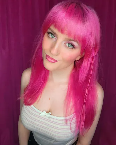I'm so ready for more #Expedition33 - Stream starting now! Join me 💓

#clairobscur #ClairObscurExpedition33 #streamer #stream...