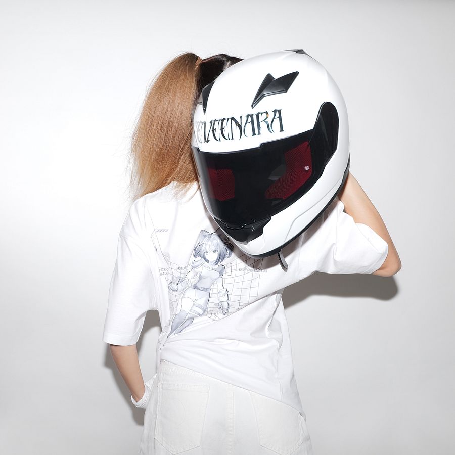 EEVEENARA TEE product image (2)