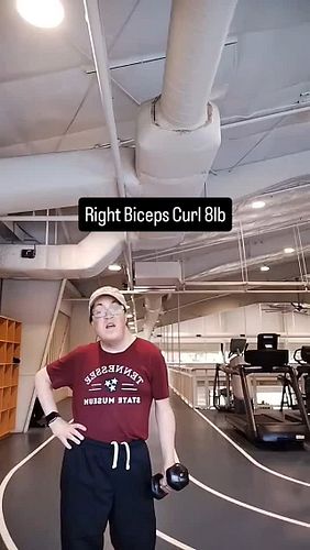 8lb right biceps curls.

Get 10% off any purchase from @holstrength with my code in the bio #gymmotivation #fitnessmotivation...