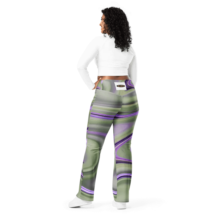 Oasis Swirl Flare Leggings product image (8)