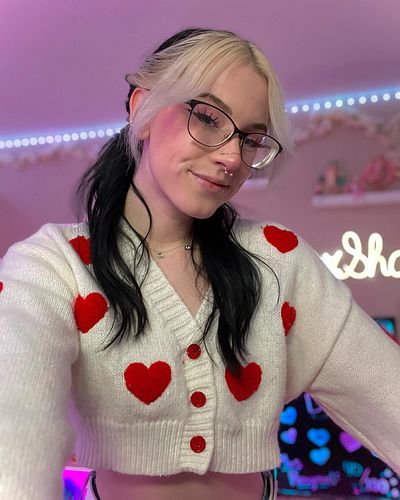 💌Happy Valentine’s Day💌
•
•
Are you looking for a fun way to spend your Valentine’s? Checkout my Twitch in bio, we’re gonna b...