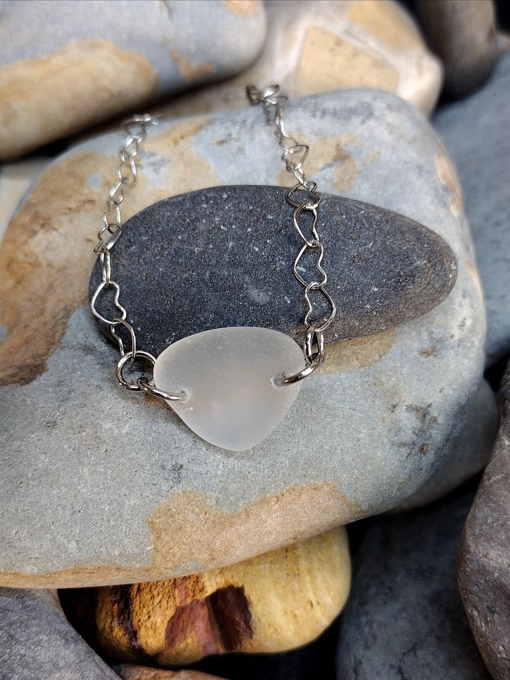 Sea glass bracelet product image (1)
