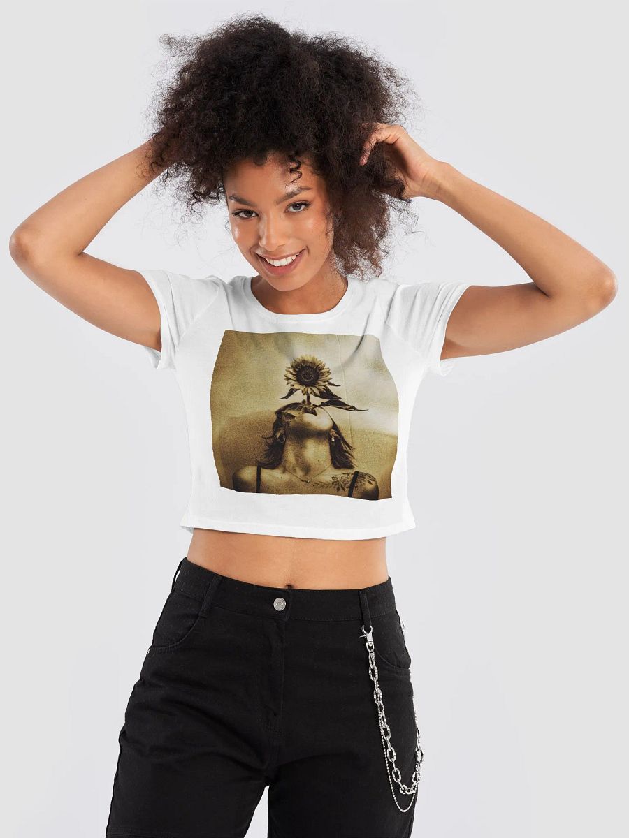 Metamorphosis of Pain Crop Tee product image (1)